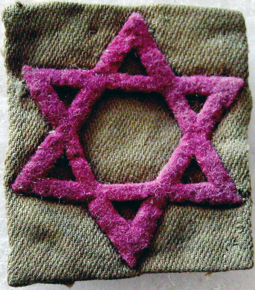 First emblems of Jewish Scouts of France -